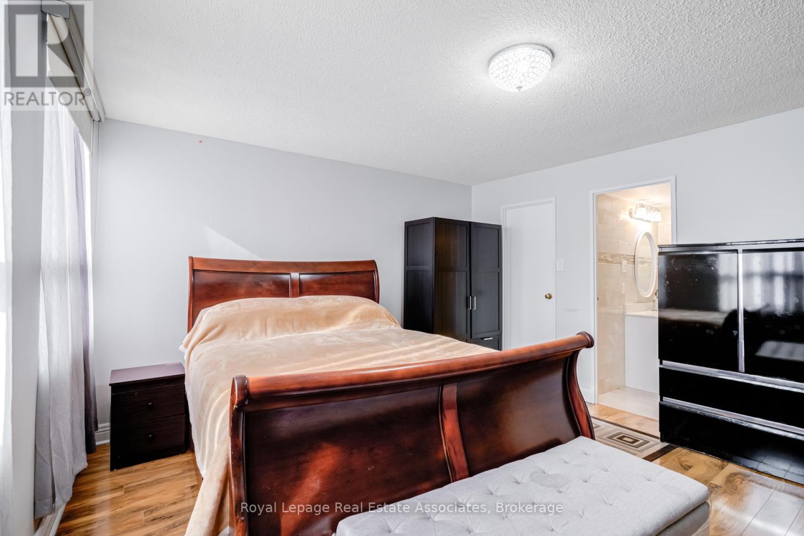 1006 - 3650 Kaneff Crescent, Mississauga, Ontario  L5A 4A1 - Photo 12 - W12800178