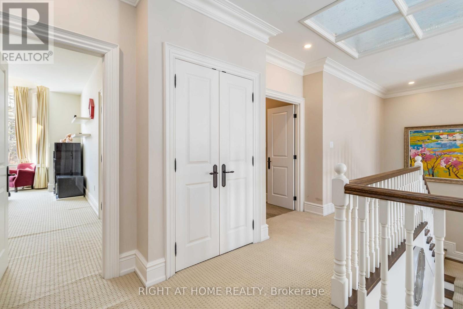 25 Oakwood Avenue S, Mississauga, Ontario  L5G 3L2 - Photo 24 - W12800208