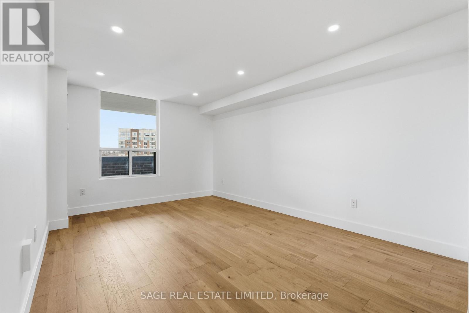 707 - 1515 Lakeshore Road E, Mississauga, Ontario  L5E 3E3 - Photo 13 - W12800210