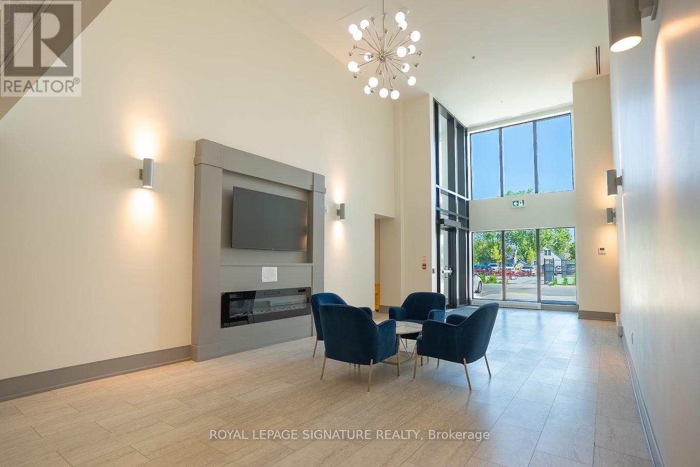 Up27 - 50 Herrick Avenue, St. Catharines, Ontario  L2P 0G3 - Photo 2 - X12800200