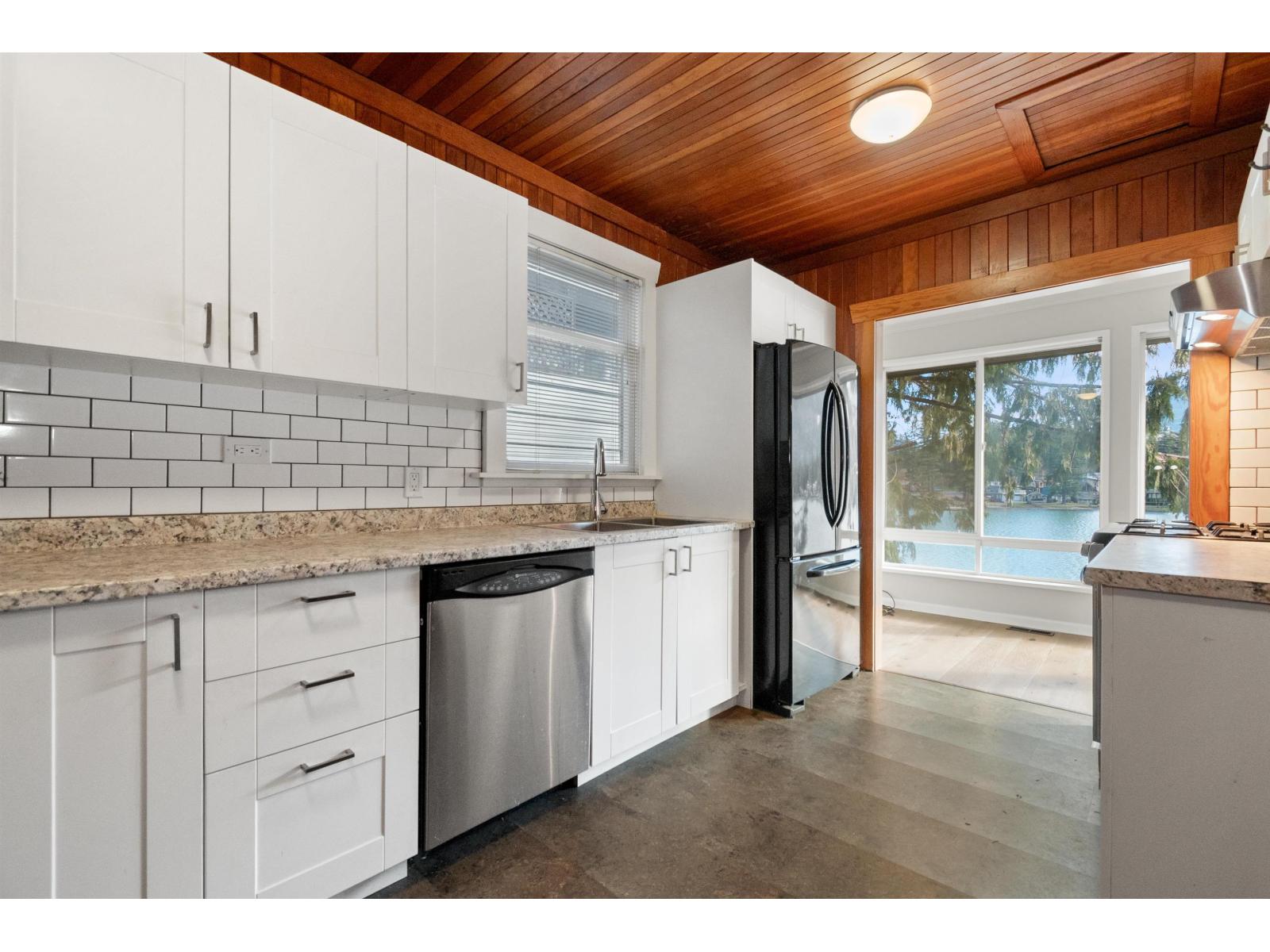 36 Lakeshore Drive, Cultus Lake North, Cultus Lake, British Columbia  V2R 5A1 - Photo 15 - R3090256