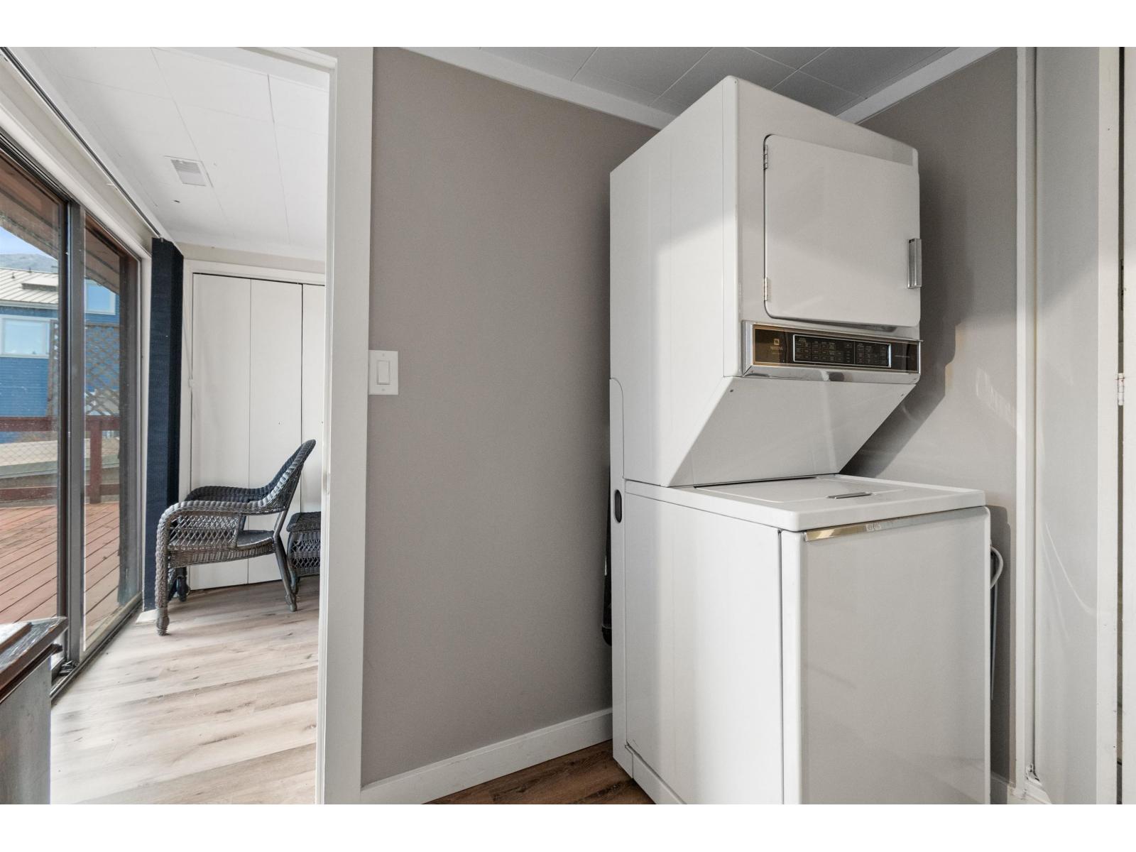 36 Lakeshore Drive, Cultus Lake North, Cultus Lake, British Columbia  V2R 5A1 - Photo 16 - R3090256