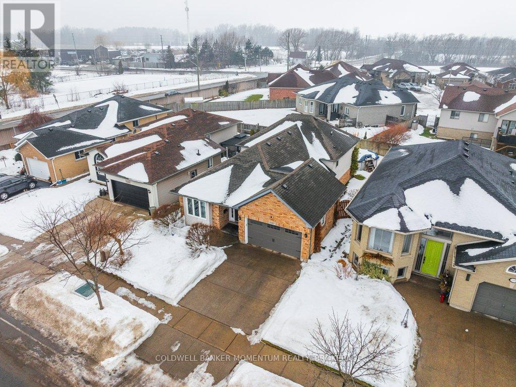 5387 Beaver Valley Way, Niagara Falls, Ontario  L2H 3K4 - Photo 32 - X12796780