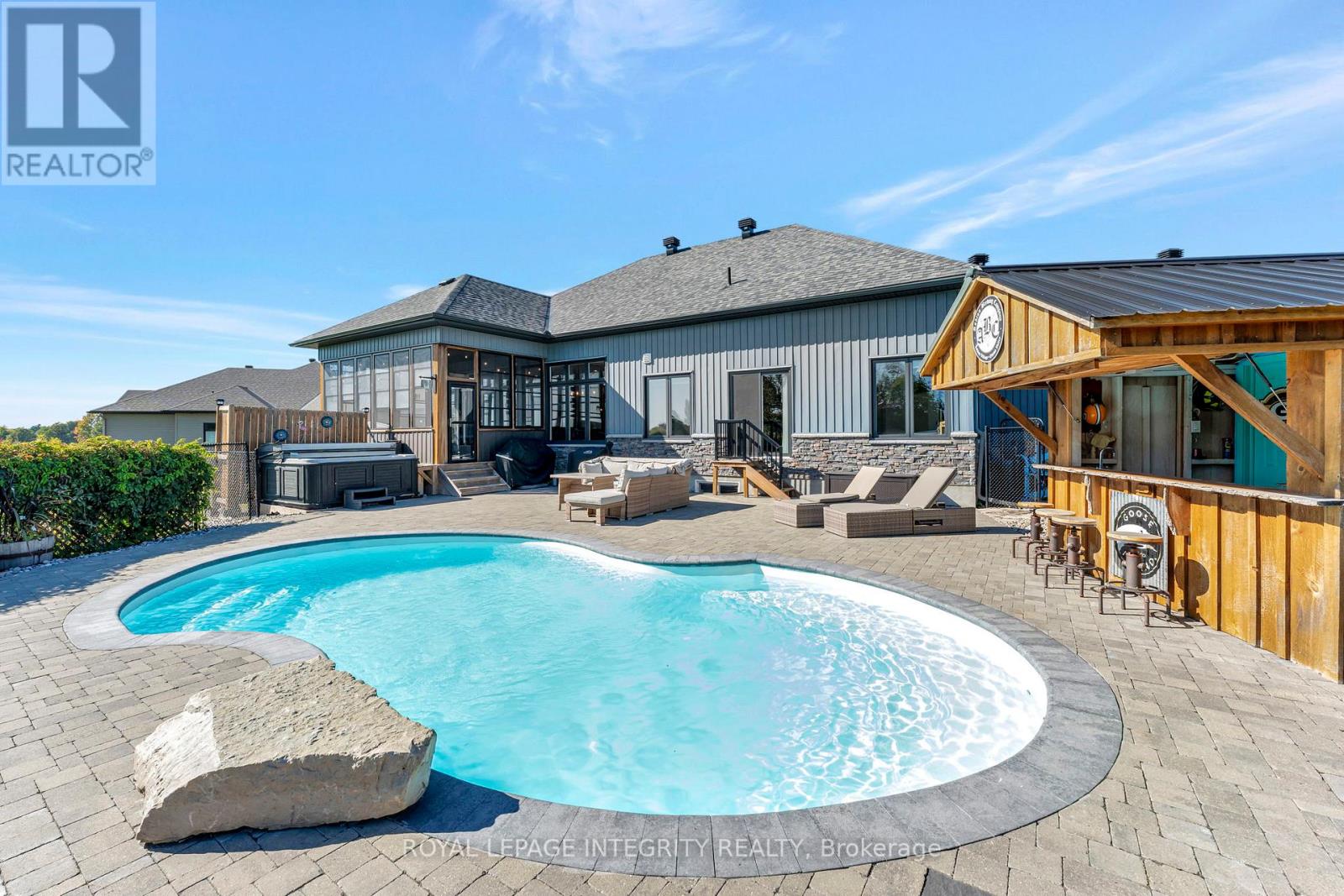 2198 Maple Forest Drive, Ottawa, Ontario  K0A 2T0 - Photo 2 - X12800228