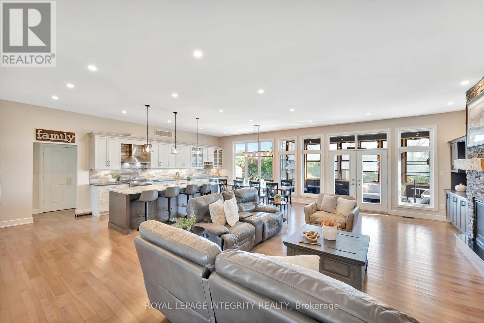 2198 Maple Forest Drive, Ottawa, Ontario  K0A 2T0 - Photo 3 - X12800228