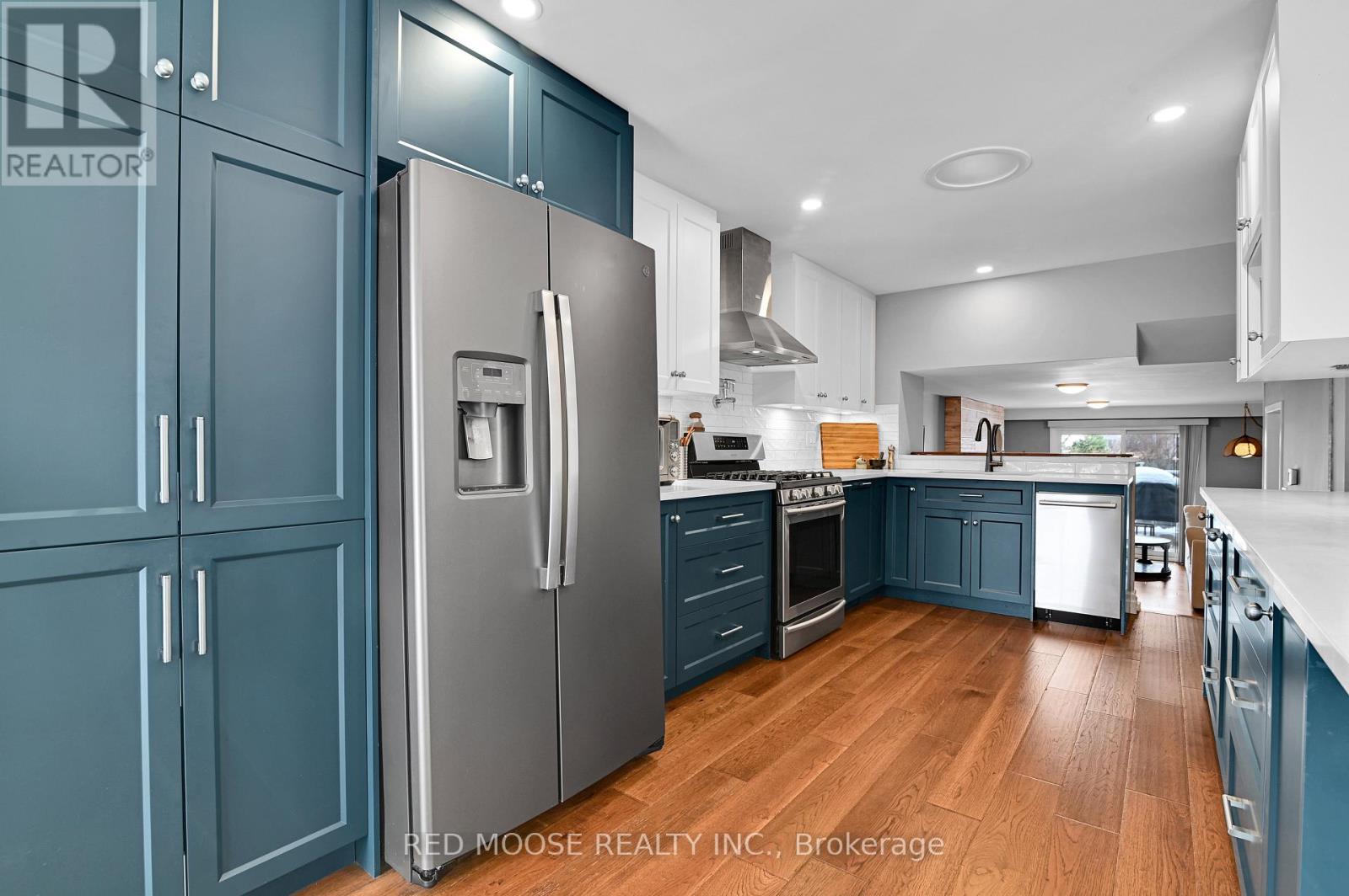 110 Woodfield Drive, Ottawa, Ontario  K2G 0A3 - Photo 10 - X12800240