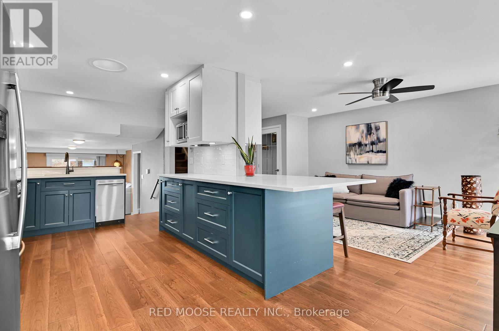 110 Woodfield Drive, Ottawa, Ontario  K2G 0A3 - Photo 11 - X12800240