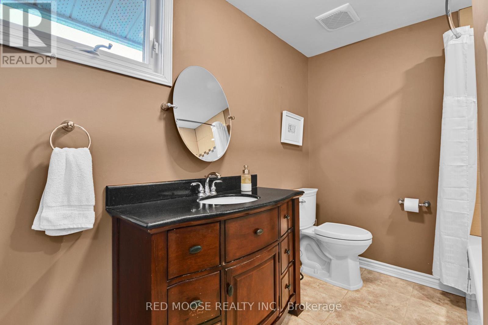 110 Woodfield Drive, Ottawa, Ontario  K2G 0A3 - Photo 21 - X12800240