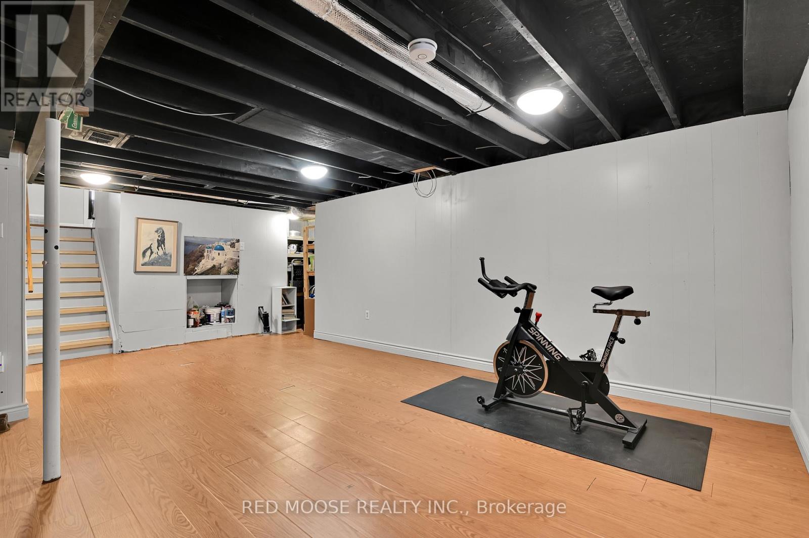 110 Woodfield Drive, Ottawa, Ontario  K2G 0A3 - Photo 25 - X12800240