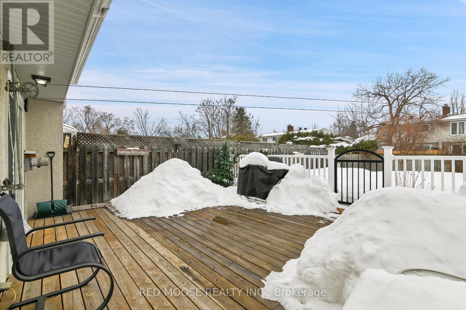 110 Woodfield Drive, Ottawa, Ontario  K2G 0A3 - Photo 27 - X12800240