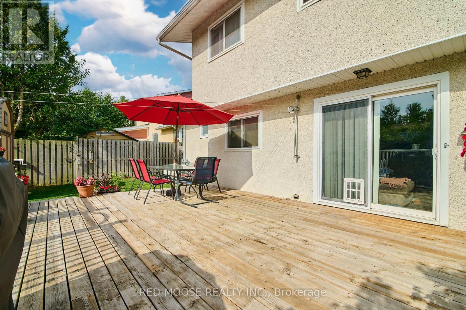 110 Woodfield Drive, Ottawa, Ontario  K2G 0A3 - Photo 37 - X12800240