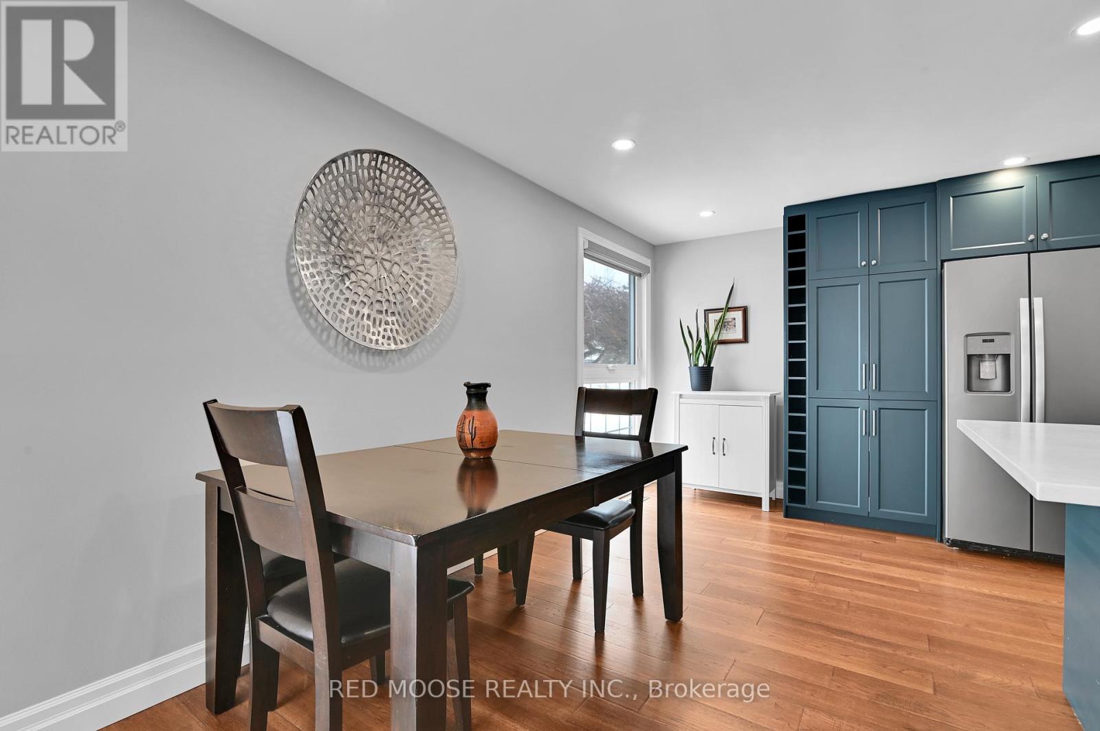 110 Woodfield Drive, Ottawa, Ontario  K2G 0A3 - Photo 9 - X12800240