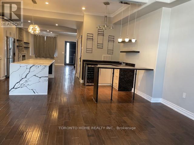 64 Fairside Avenue, Toronto, Ontario  M4C 3H2 - Photo 5 - E12600032