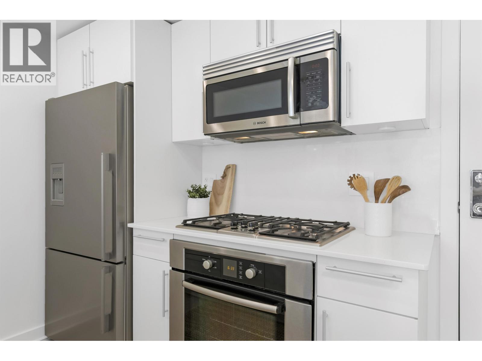 374 2080 W Broadway, Vancouver, British Columbia  V6J 0C7 - Photo 4 - R3091446