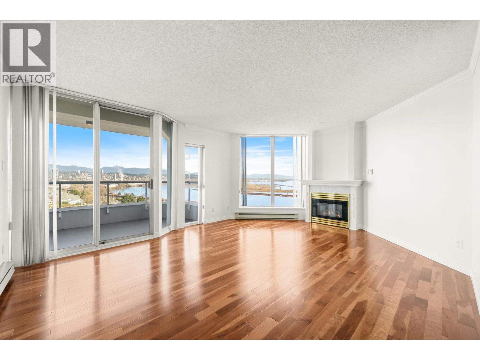 804 71 Jamieson Court, New Westminster, British Columbia  V3L 5R4 - Photo 3 - R3091479