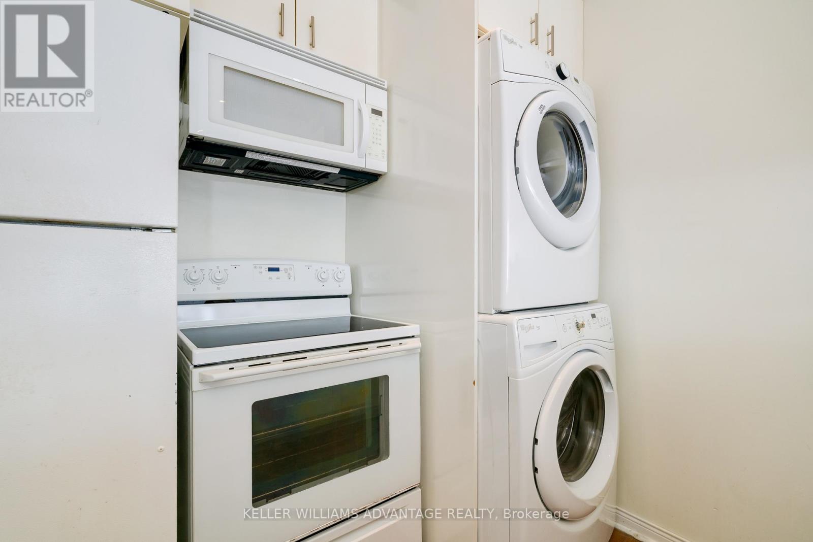 493 Jones Avenue, Toronto, Ontario  M4J 3G8 - Photo 7 - E12800224