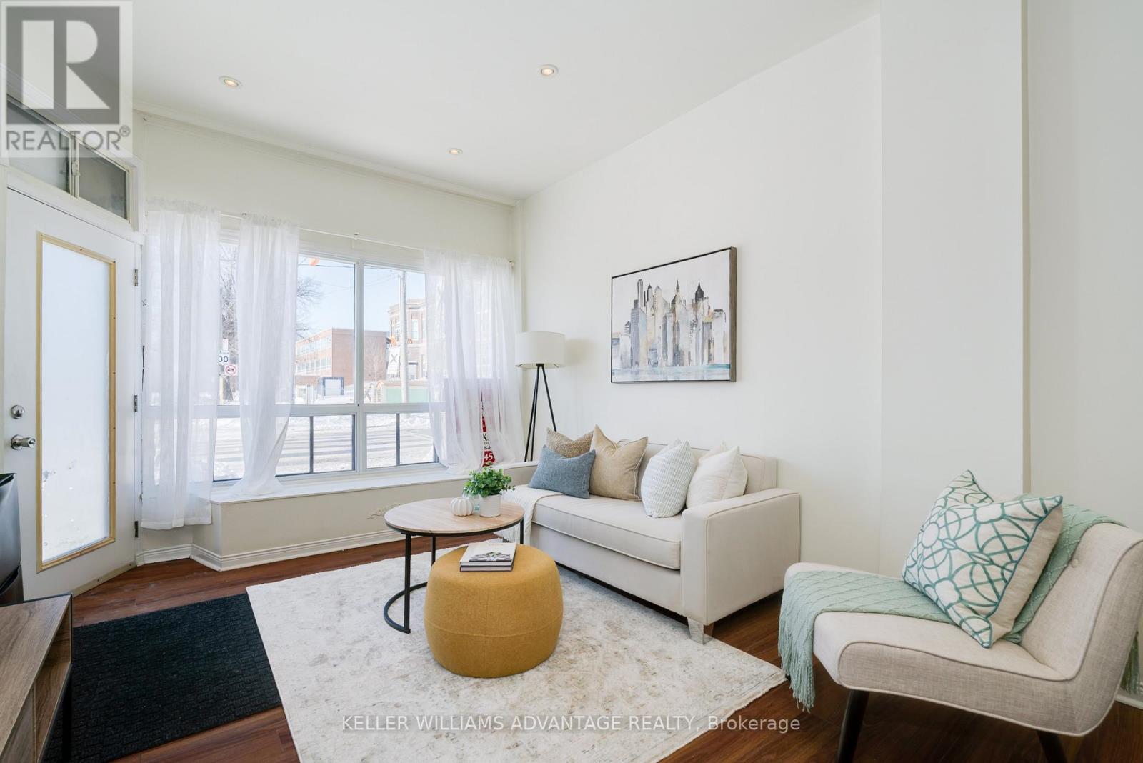 493 Jones Avenue, Toronto, Ontario  M4J 3G8 - Photo 2 - E12800230