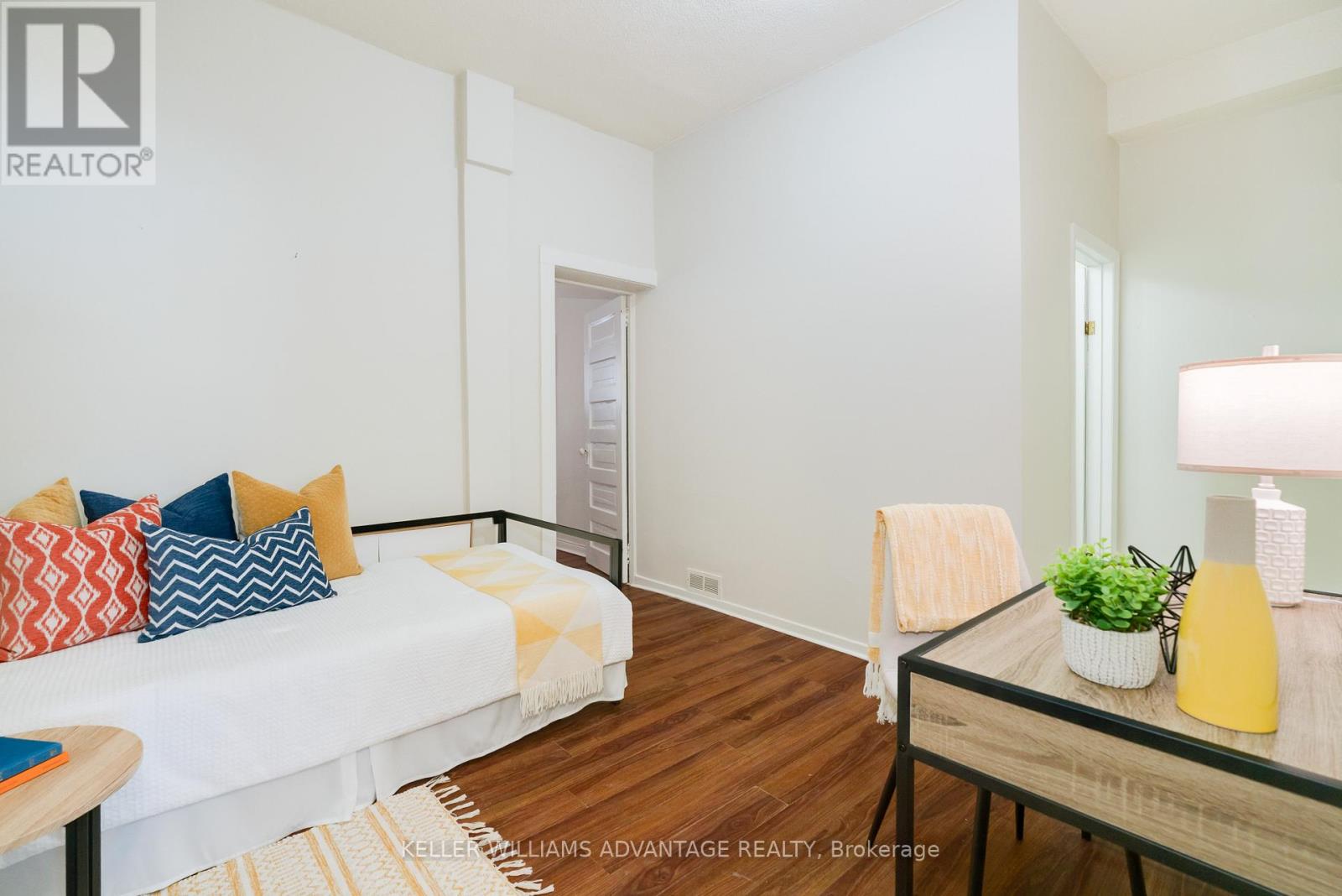 493 Jones Avenue, Toronto, Ontario  M4J 3G8 - Photo 8 - E12800230