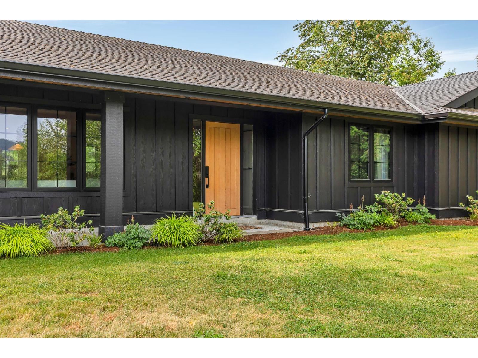 33496 Ihles Avenue, Mission, British Columbia  V2V 6Y1 - Photo 8 - C8076245