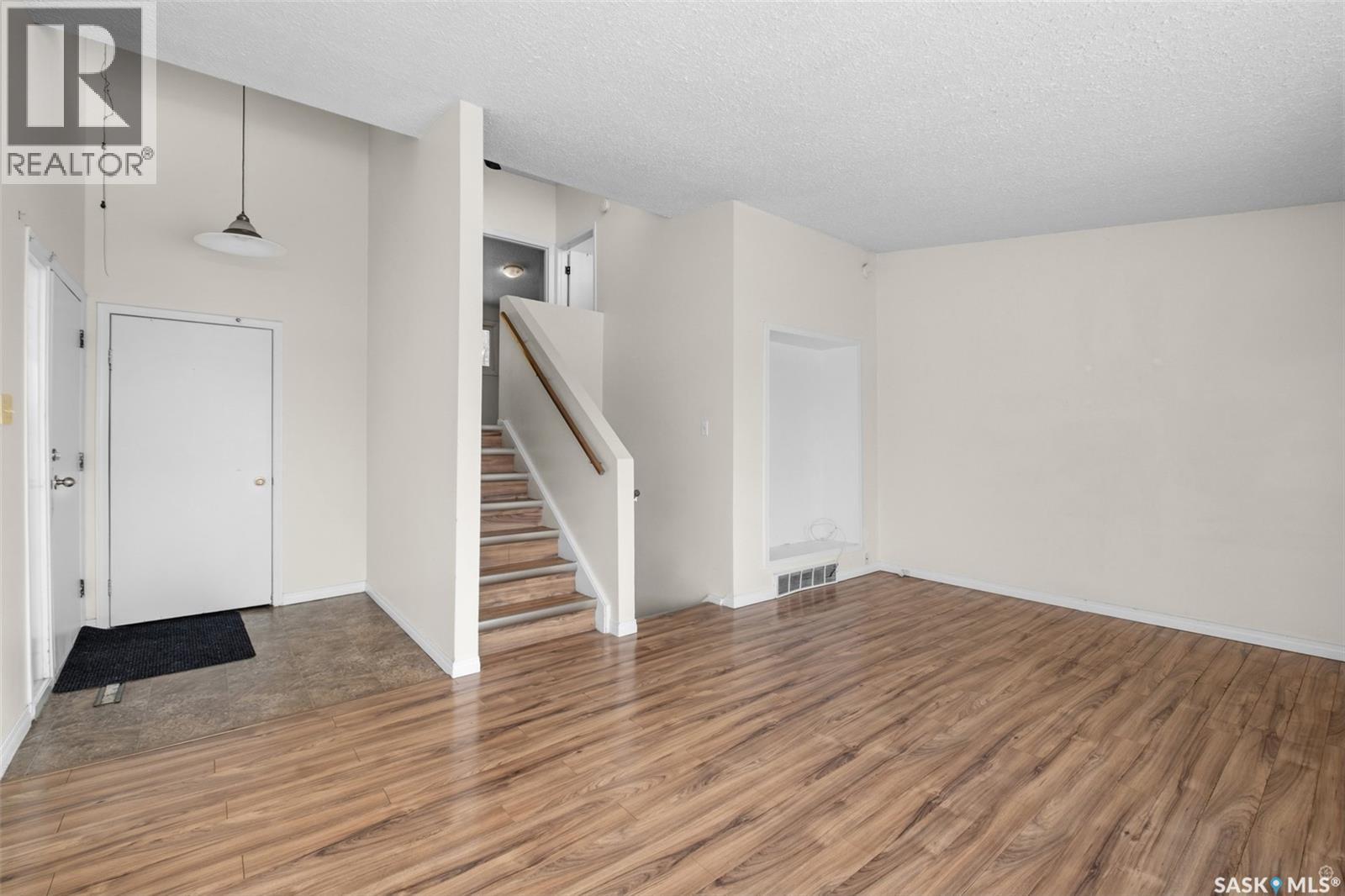 824-826 28th Street E, Prince Albert, Saskatchewan  S6V 1Y1 - Photo 6 - SK028791