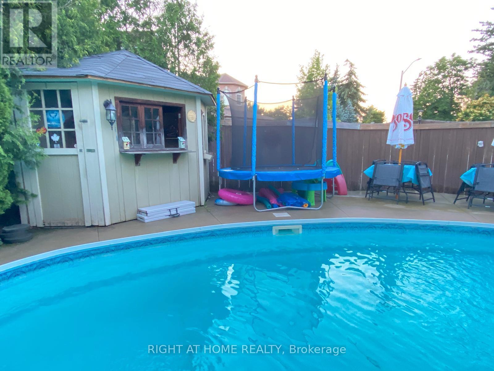 2 Melrose Gardens, Brampton, Ontario  L7A 1J7 - Photo 42 - W12789770