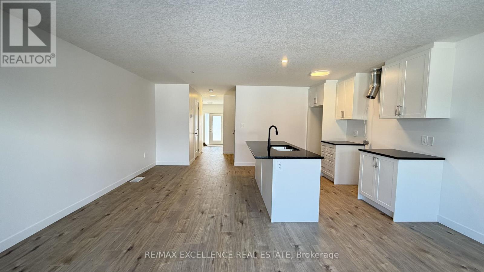 8 Red Oak Common, Cambridge, Ontario  N1S 0G3 - Photo 6 - X12799286