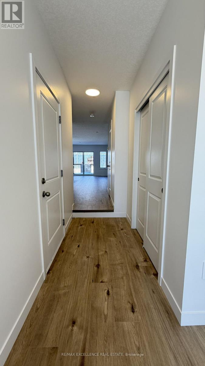 8 Red Oak Common, Cambridge, Ontario  N1S 0G3 - Photo 5 - X12799286