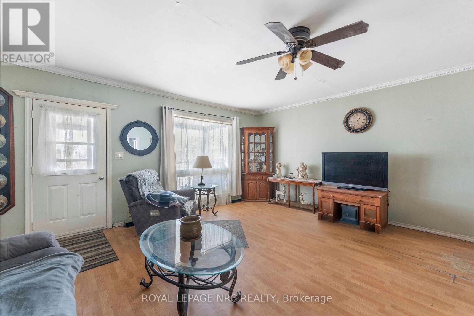 87 Pine Street S, Thorold, Ontario  L2V 3L9 - Photo 12 - X12800324