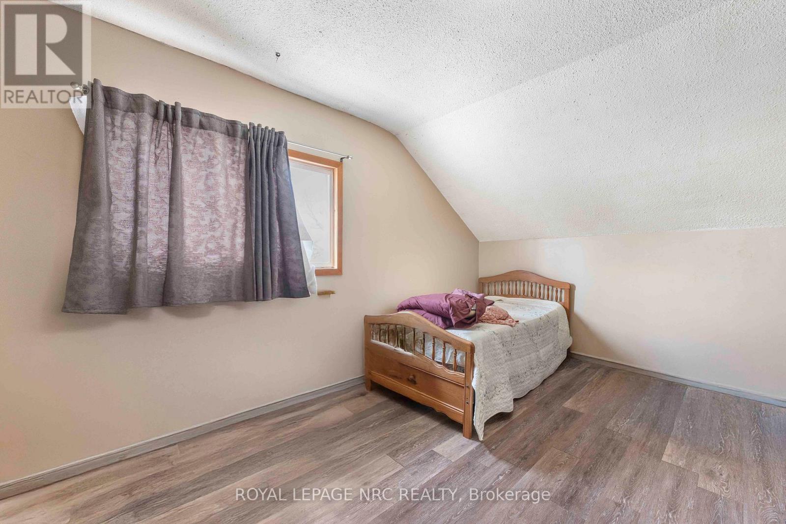 87 Pine Street S, Thorold, Ontario  L2V 3L9 - Photo 25 - X12800324