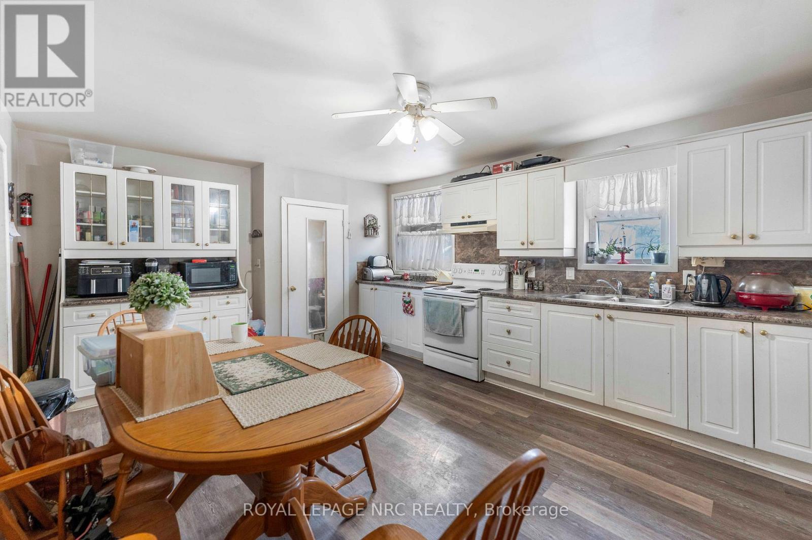 87 Pine Street S, Thorold, Ontario  L2V 3L9 - Photo 8 - X12800324