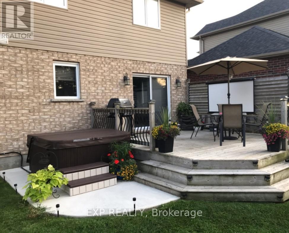 102 Joseph Street, Lucan Biddulph, Ontario  N0M 2J0 - Photo 40 - X12565144