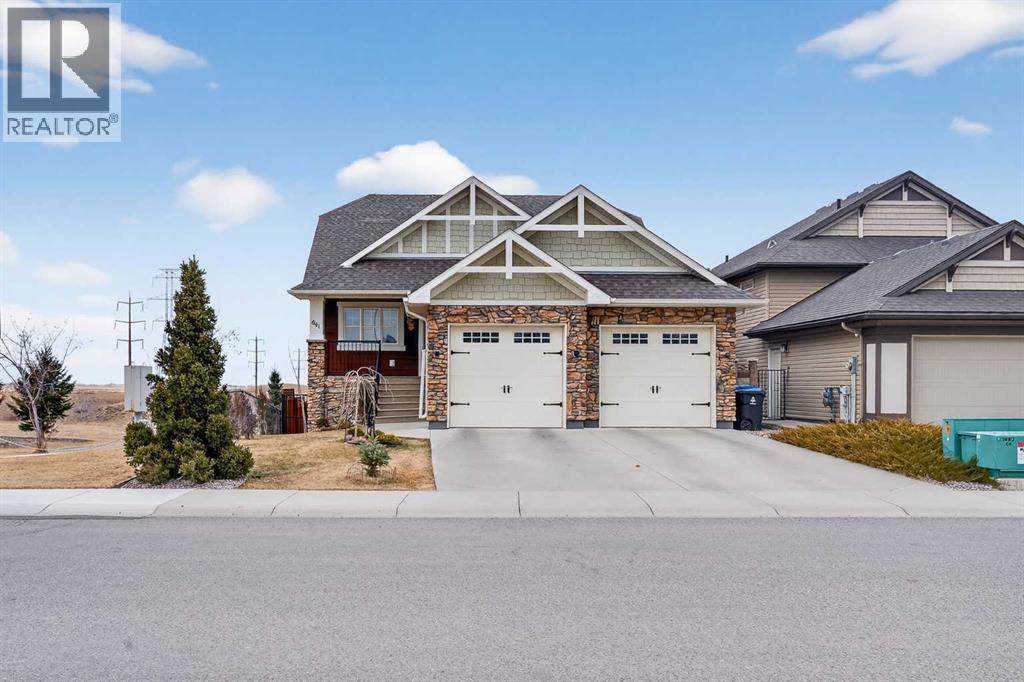 641 Marie Van Haarlem Crescent N, Lethbridge, Alberta  T1H 6Y9 - Photo 1 - A2287414