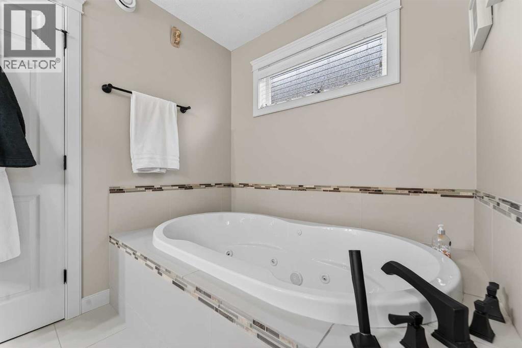 641 Marie Van Haarlem Crescent N, Lethbridge, Alberta  T1H 6Y9 - Photo 30 - A2287414