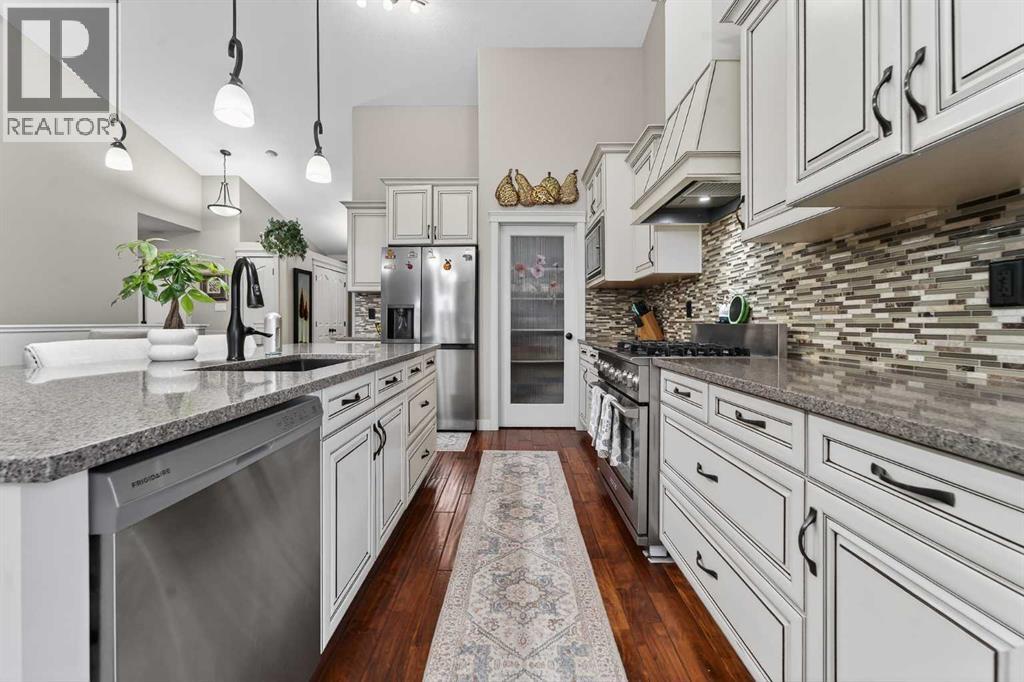 641 Marie Van Haarlem Crescent N, Lethbridge, Alberta  T1H 6Y9 - Photo 13 - A2287414