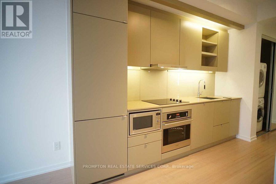 4005 - 101 Peter Street, Toronto, Ontario  M5V 0G6 - Photo 2 - C12800282