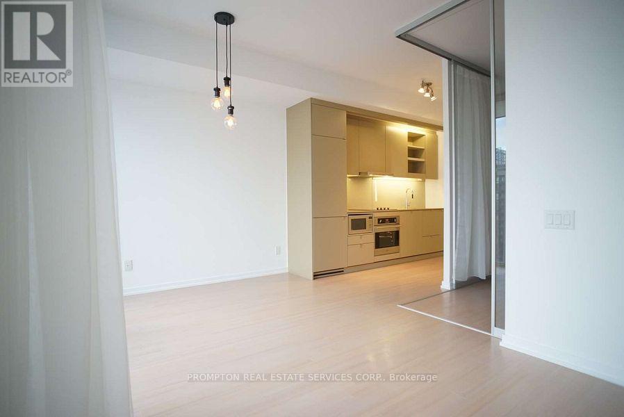 4005 - 101 Peter Street, Toronto, Ontario  M5V 0G6 - Photo 4 - C12800282