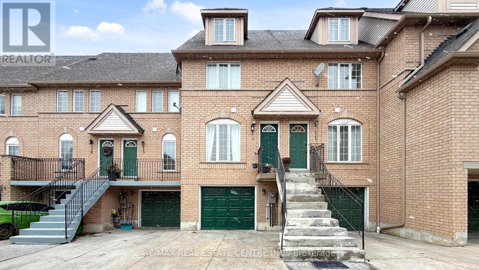 12 - 80 STRATHAVEN DRIVE, Mississauga, Ontario