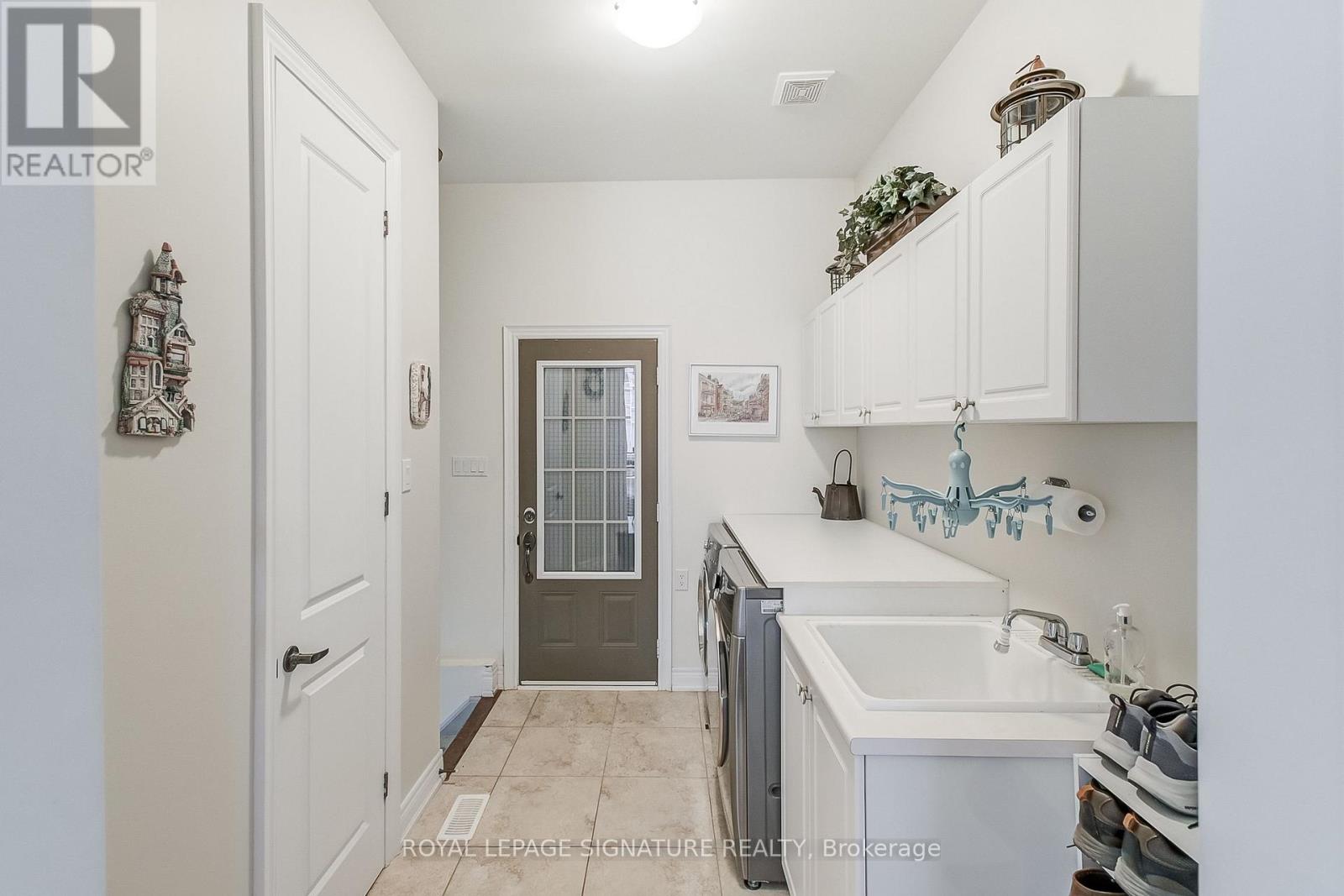 18 Flanders Road, Brampton, Ontario  L6X 0W4 - Photo 20 - W12800278