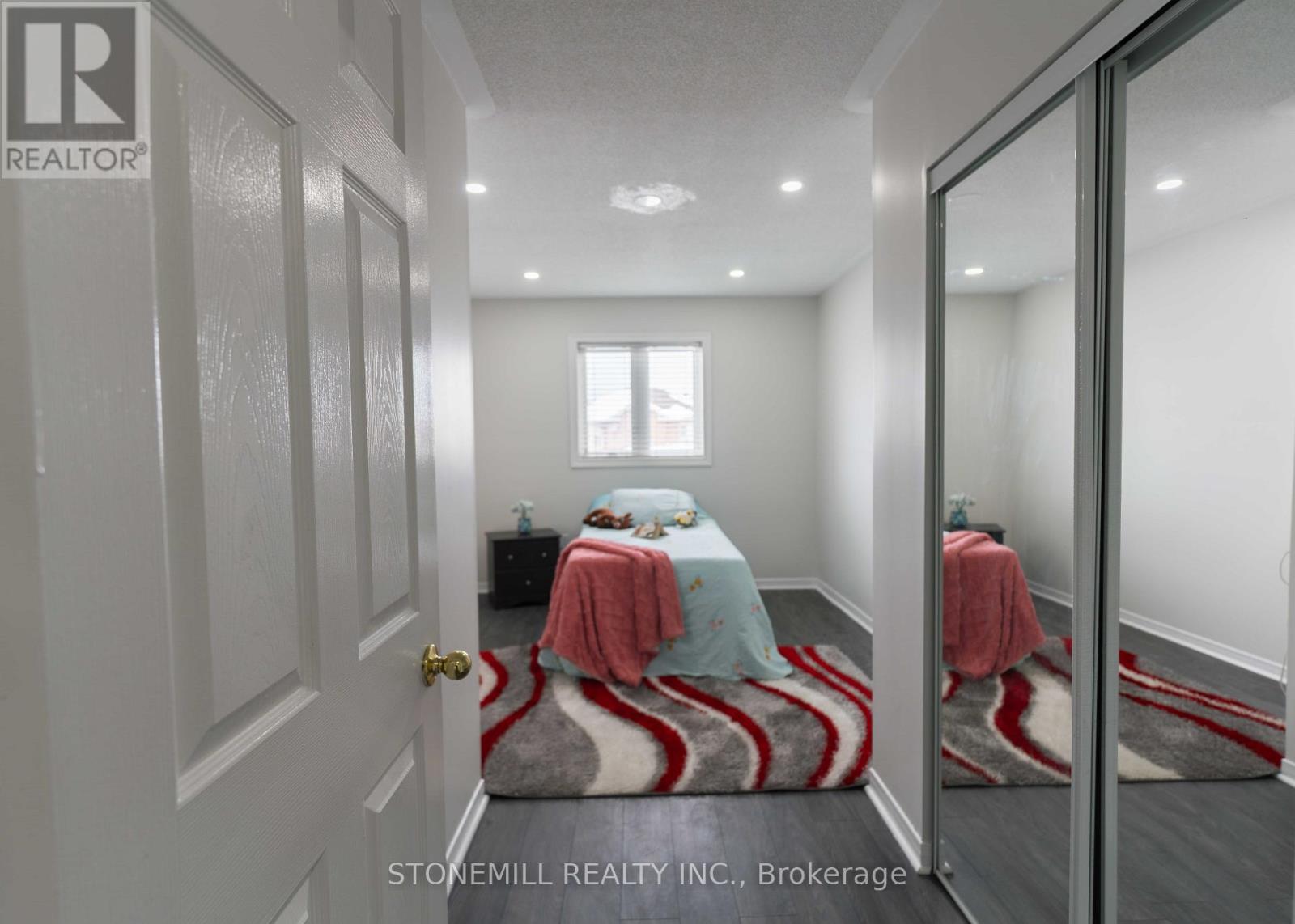 6798 Bansbridge Crescent, Mississauga, Ontario  L5N 6T3 - Photo 14 - W12800326