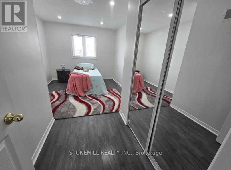 6798 Bansbridge Crescent, Mississauga, Ontario  L5N 6T3 - Photo 18 - W12800326