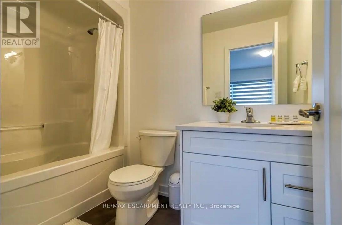 721 - 4263 Fourth Avenue, Niagara Falls, Ontario  L2E 0C2 - Photo 21 - X12800254