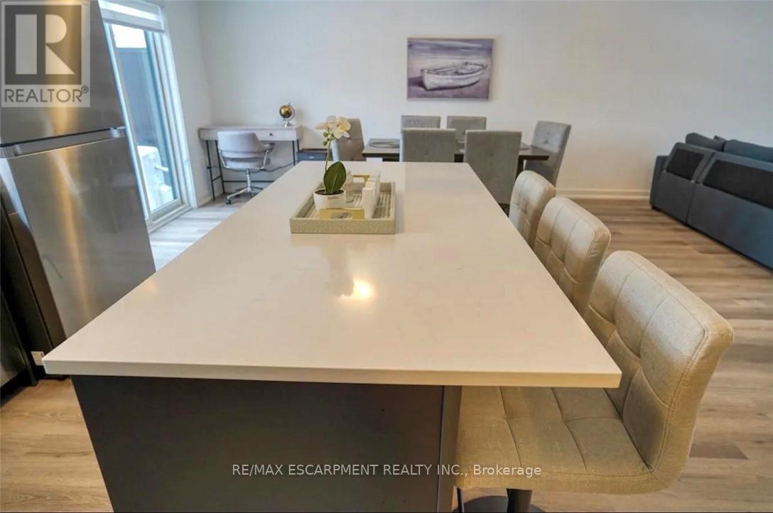 721 - 4263 Fourth Avenue, Niagara Falls, Ontario  L2E 0C2 - Photo 5 - X12800254