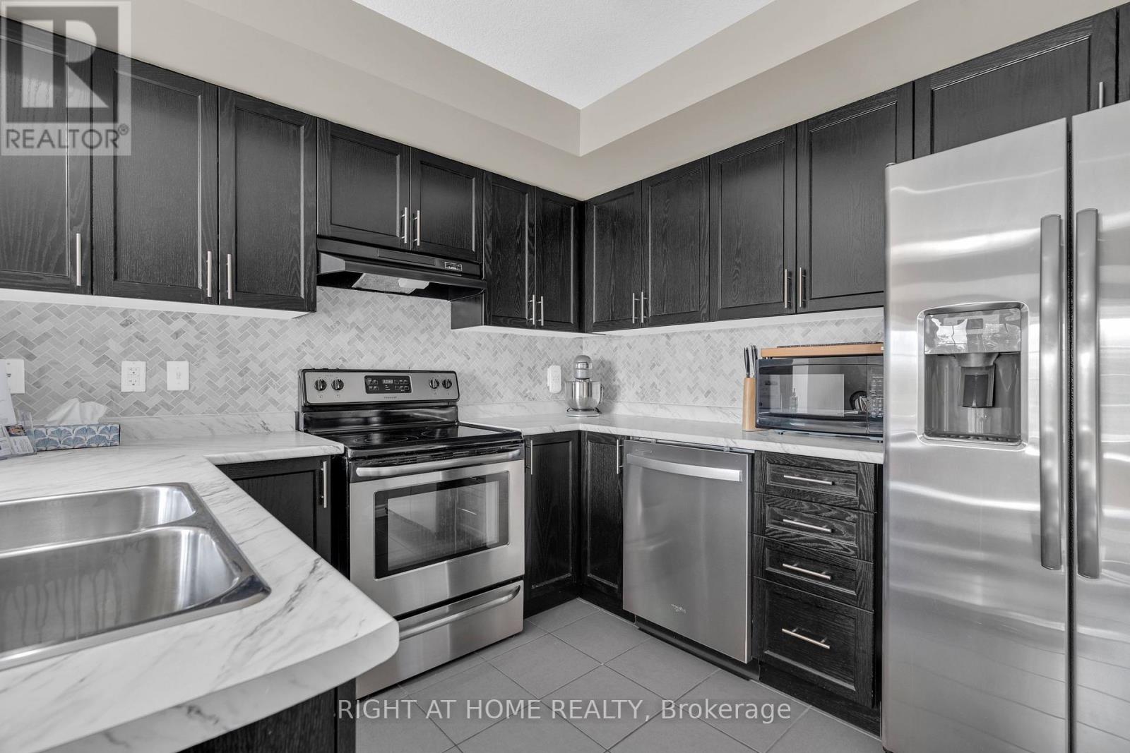 B - 630 Woodlawn Road E, Guelph, Ontario  N1E 0K4 - Photo 7 - X12800260