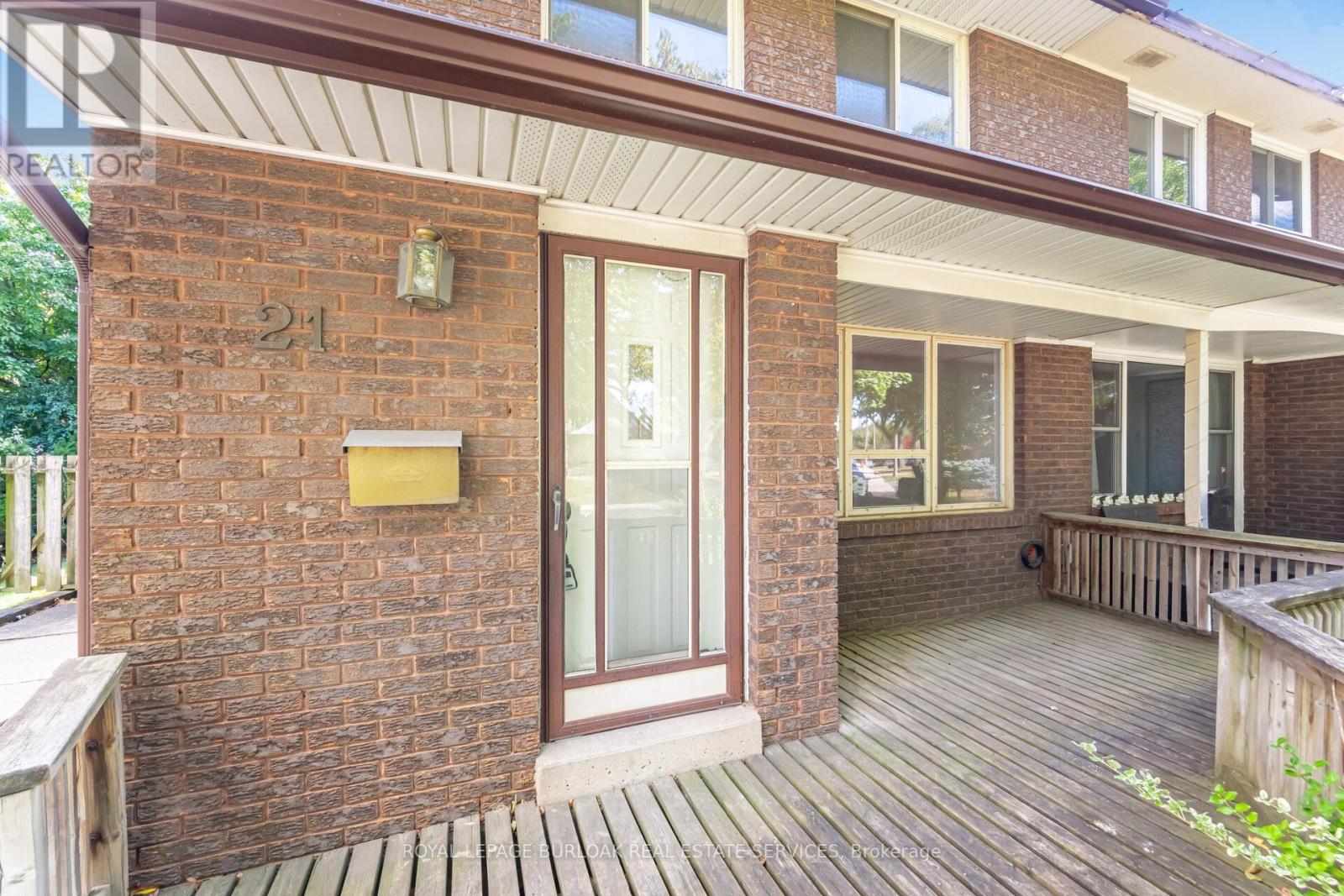 21 Horning Drive, Hamilton, Ontario  L9C 6L2 - Photo 5 - X12800288