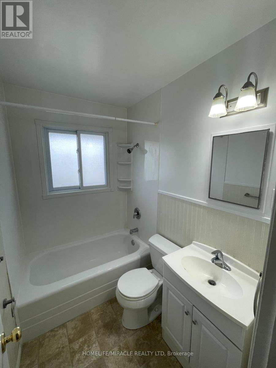 3 - 270 Clifton Road, Kitchener, Ontario  N2H 4W2 - Photo 5 - X12800304