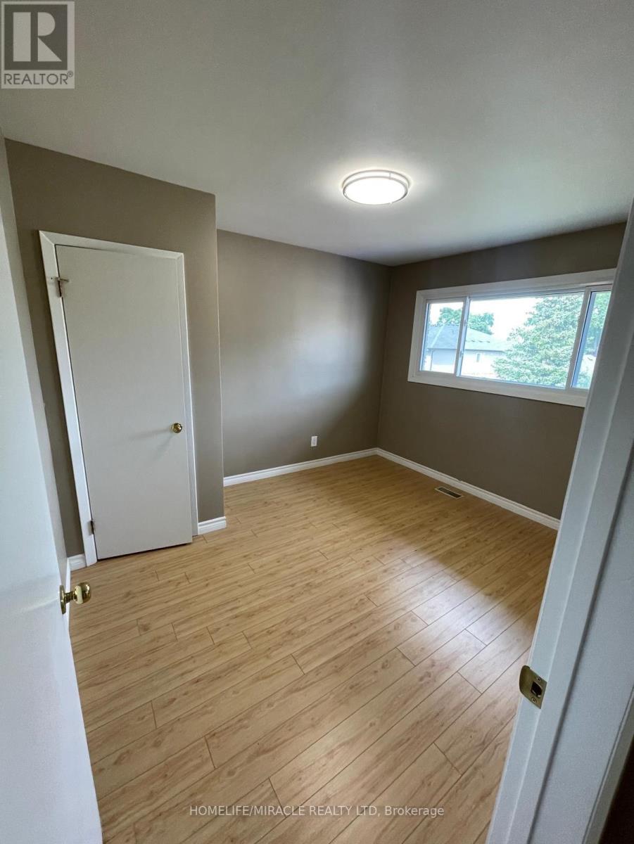 3 - 270 Clifton Road, Kitchener, Ontario  N2H 4W2 - Photo 7 - X12800304