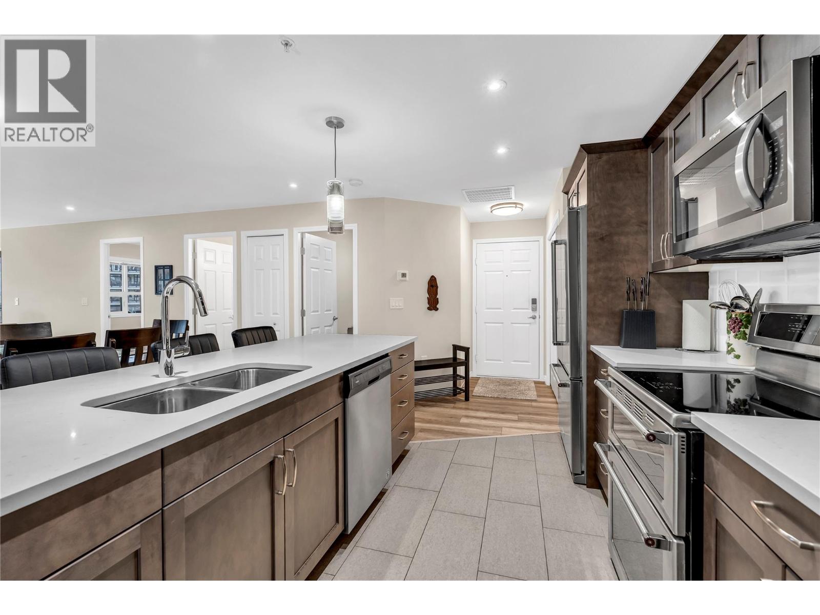 3346 Skaha Lake Road Unit# 704, Penticton, British Columbia  V2A 0H6 - Photo 7 - 10369079