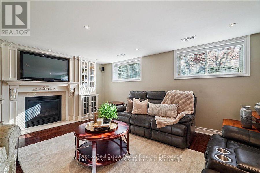 10 Sevilla Boulevard, Vaughan, Ontario  L0J 1C0 - Photo 17 - N12800340