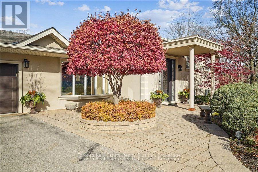 10 Sevilla Boulevard, Vaughan, Ontario  L0J 1C0 - Photo 4 - N12800340