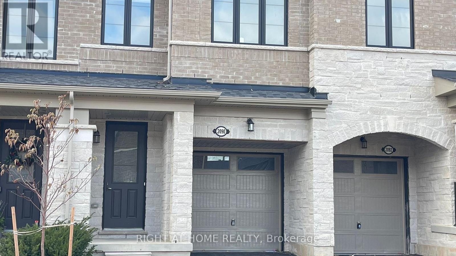 2090 Coppenwood Common, Burlington, Ontario  L7P 0V8 - Photo 2 - W12800336